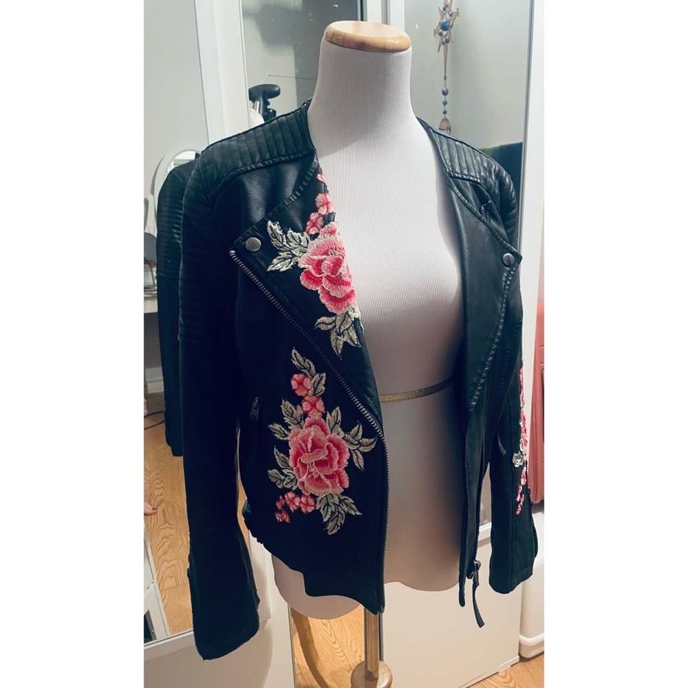 Topshop embroidered leather jacket size 8 Medium